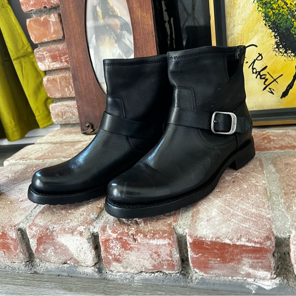 Frye Women's Black Leather Veronica Silver Buckle Boots Size 9